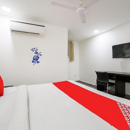 My Comfortable Hotel New Delhi Exterior foto