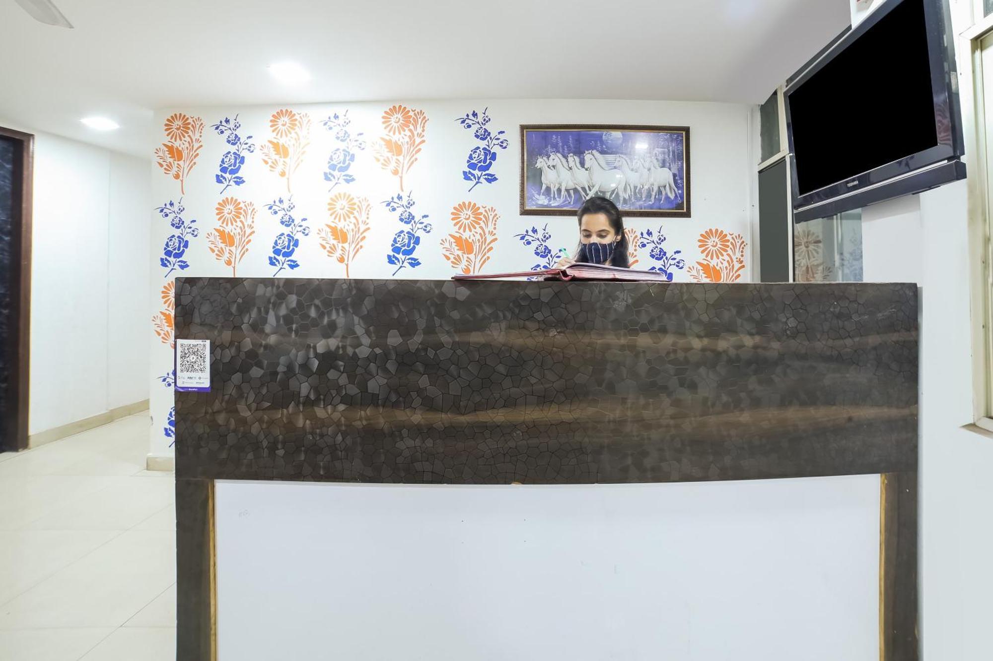 My Comfortable Hotel New Delhi Exterior foto