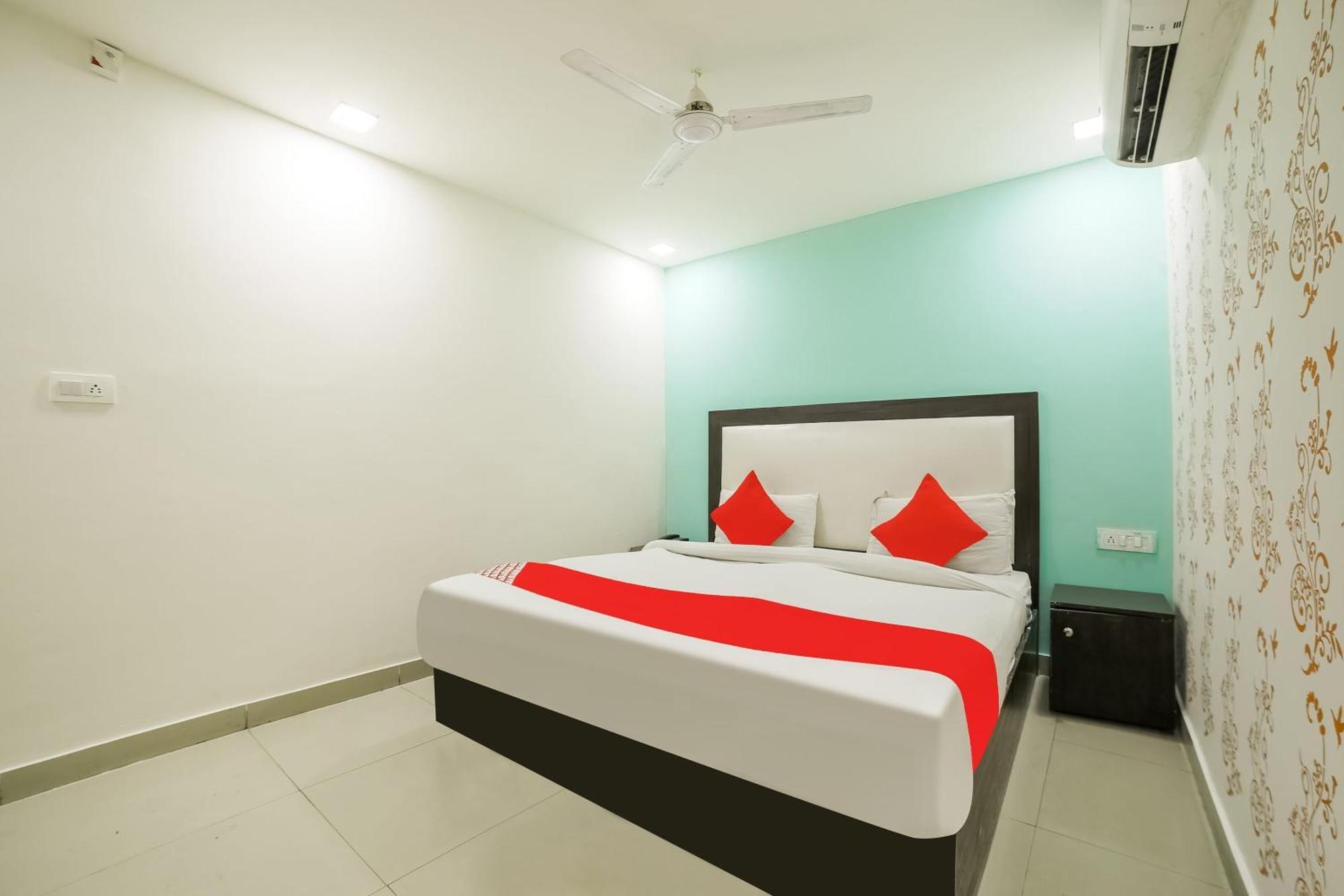 My Comfortable Hotel New Delhi Exterior foto
