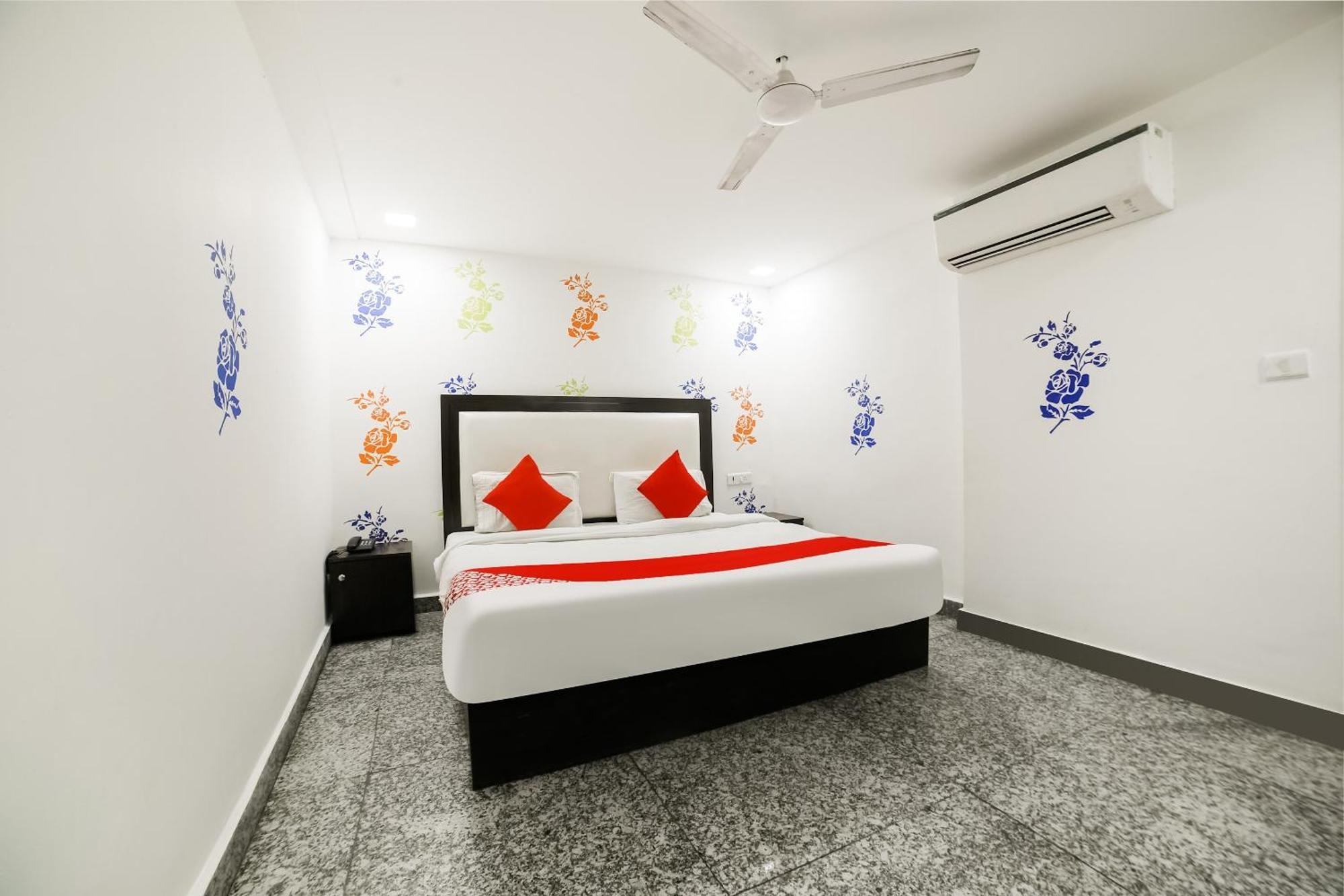 My Comfortable Hotel New Delhi Exterior foto
