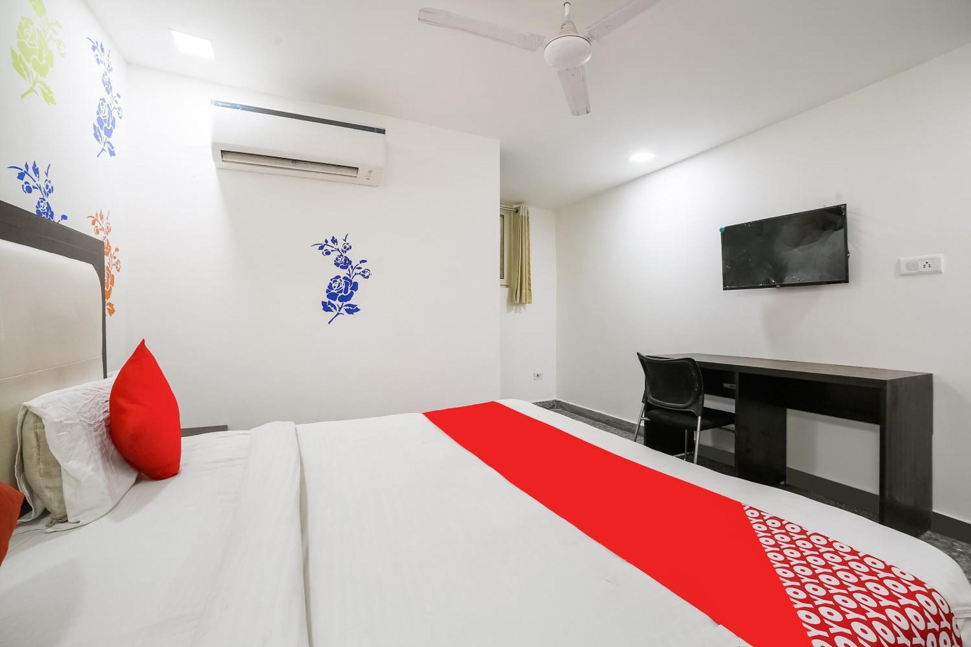 My Comfortable Hotel New Delhi Exterior foto